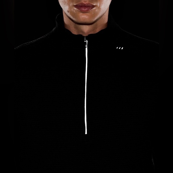 Lululemon Men’s “Waffle-Knit” Half Zip (M) *TRENDING* - Picture 8 of 14